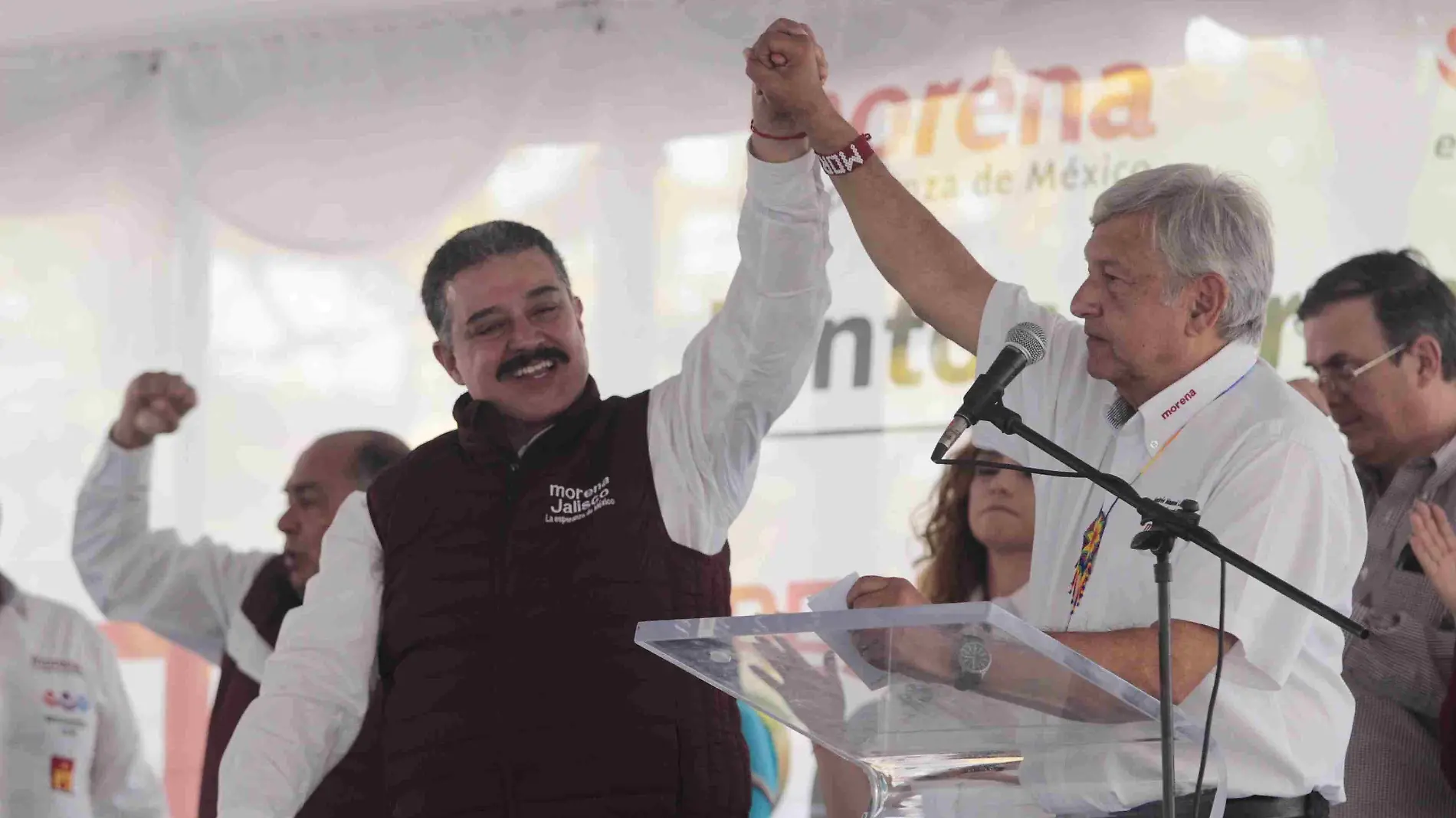 AMLO (50)